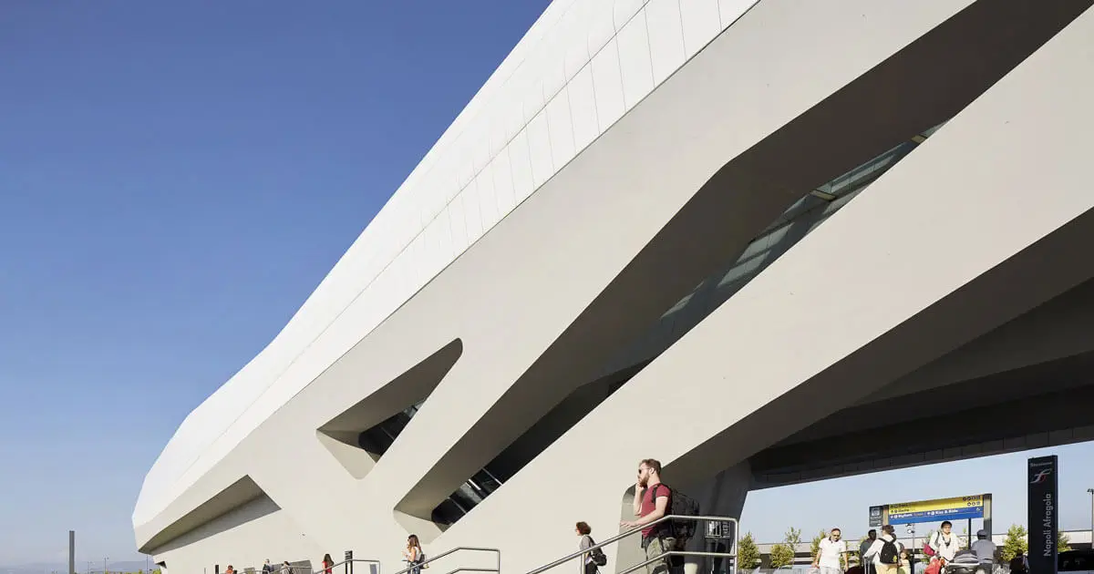 stazione ferroviaria napoli afragola, autonoleggio frankingocars noleggio auto economico